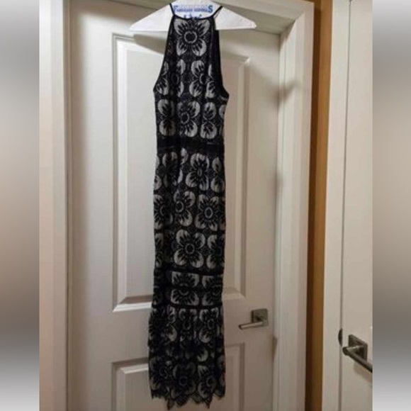 Perfect Dress For A Wedding Guest - Picture 3 of 3